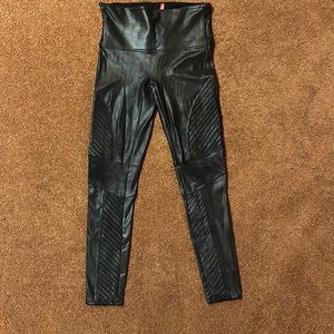 Women’s black Spanx Moto leggings. Size L. Near new condition.